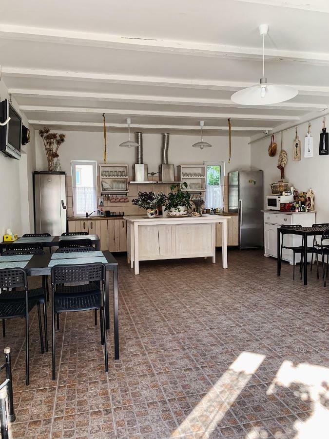 Villa Lukash Yanoshi ภายนอก รูปภาพ
